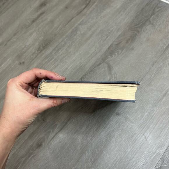 Blue vintage table book- The Brass ring - military history buff- some wear 70s - Picture 5 of 10